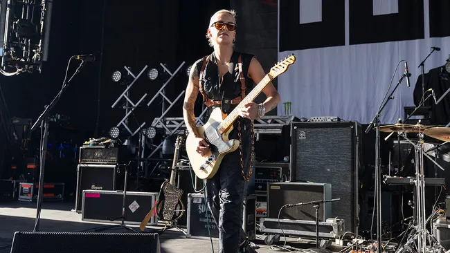 Carmen Vanedenberg performing